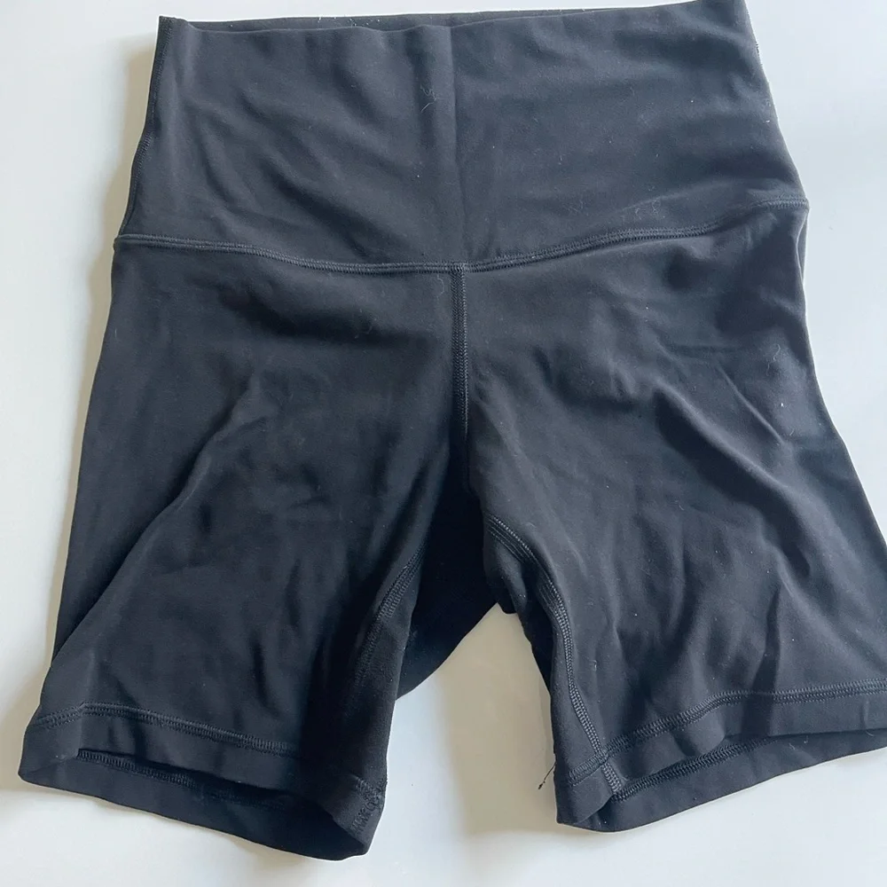 Lululemon Align Black High-Rise Short - Picture 7 of 7